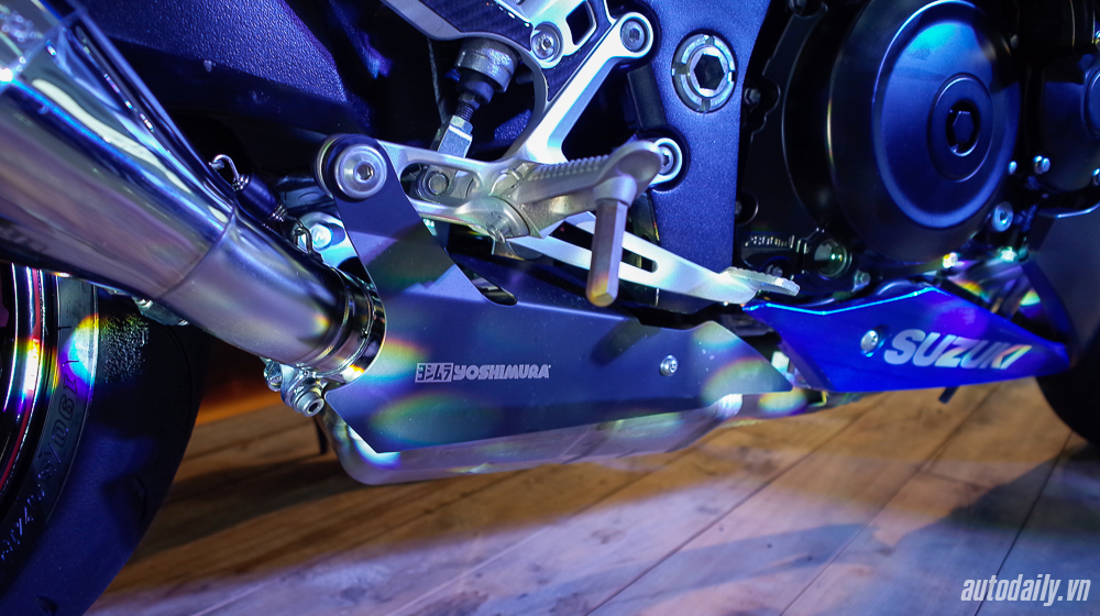 Chi tiết bộ phụ kiện chính hãng cho Suzuki GSX-S1000 Suzuki_GSX-S1000 (9).jpg