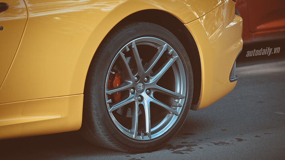 Maserati Granturismo MC Stradale – chàng công tử Ý giữa lòng Hà Nội Maserati Granturismo MC (4).JPG
