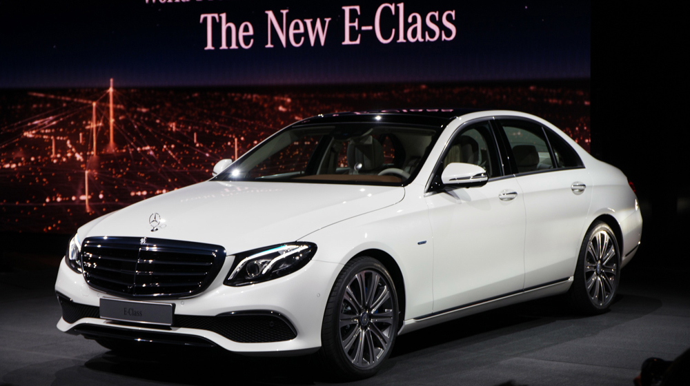 Cận cảnh Mercedes E-Class 2016 “bằng xương bằng thịt” Mercedes E-Class 2016 (16).JPG