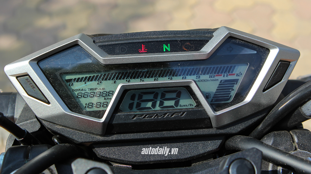 Ảnh chi tiết Honda CB150R tại Hà Nội Honda CB150R 2016 (7).JPG