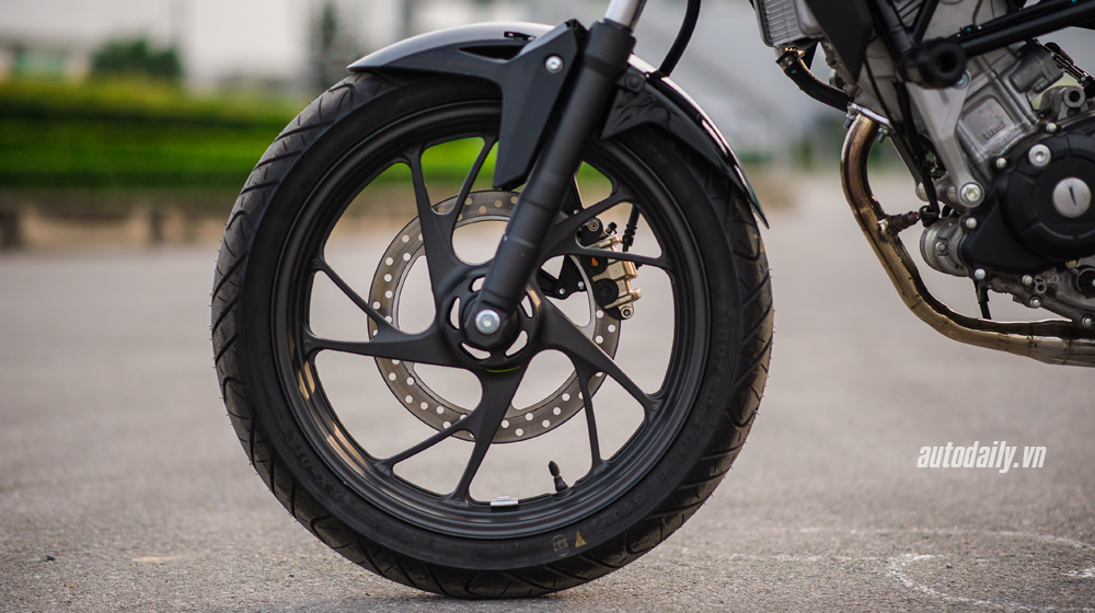 Ảnh chi tiết Honda CB150R tại Hà Nội honda Cb150R (13).JPG