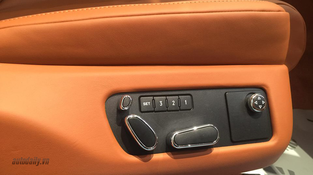 Ảnh chi tiết Bentley Continental Flying Spur chính hãng thứ 2 về Việt Nam Bentley chinh hang (6).jpg