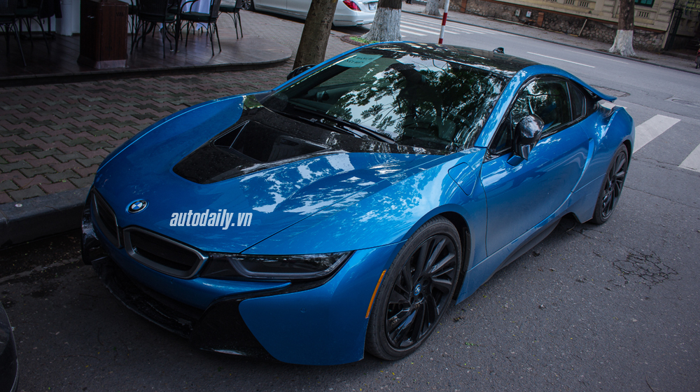 Cận cảnh BMW i8 xanh ngọc độc nhất Việt Nam BMW i8 xanh (10).JPG