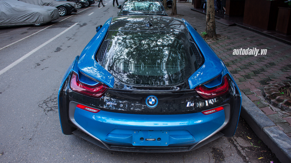 Cận cảnh BMW i8 xanh ngọc độc nhất Việt Nam BMW i8 xanh (17).JPG