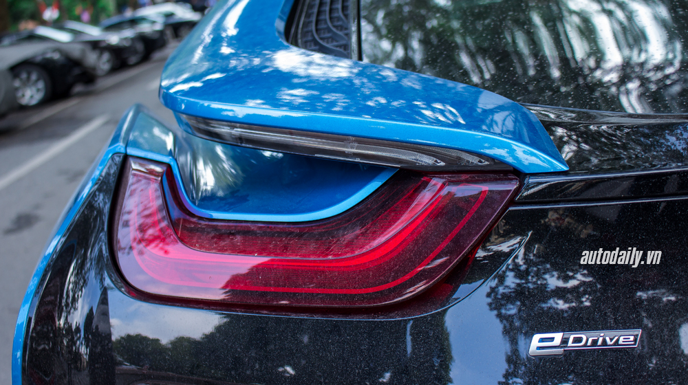 Cận cảnh BMW i8 xanh ngọc độc nhất Việt Nam BMW i8 xanh (18).jpg