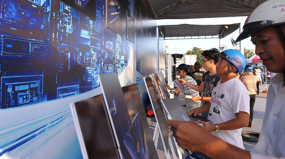 Air Blade 125cc mang quà đầu năm gì đến cho người dân miền Tây? airblade-caravan-6 (8).jpg