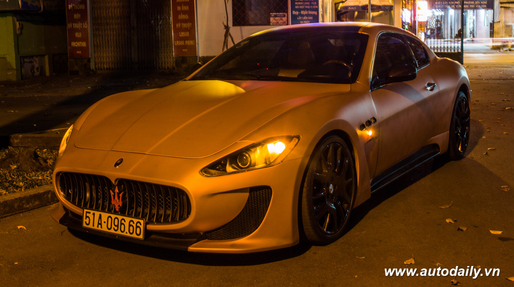 Dàn “xế” khủng tụ họp tại Sài Gòn Dan_sieu_xe (22).jpg