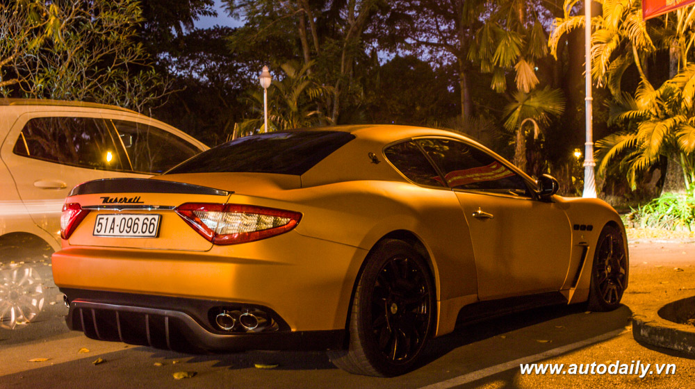 Dàn “xế” khủng tụ họp tại Sài Gòn Dan_sieu_xe (26).jpg