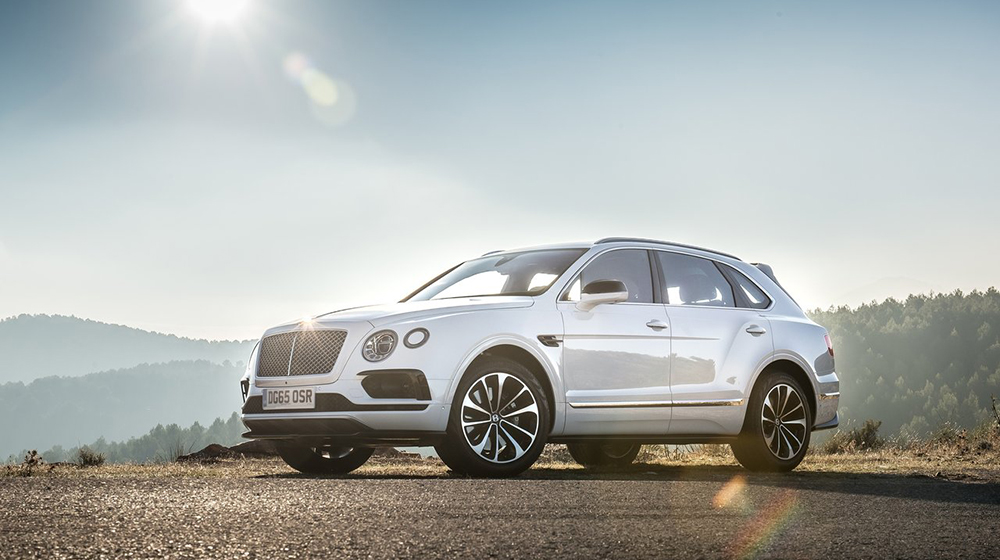 Siêu xe, xe sang đua nhau phá kỷ lục doanh số Siêu xe, xe sang phá kỷ lục doanh số (2).jpg