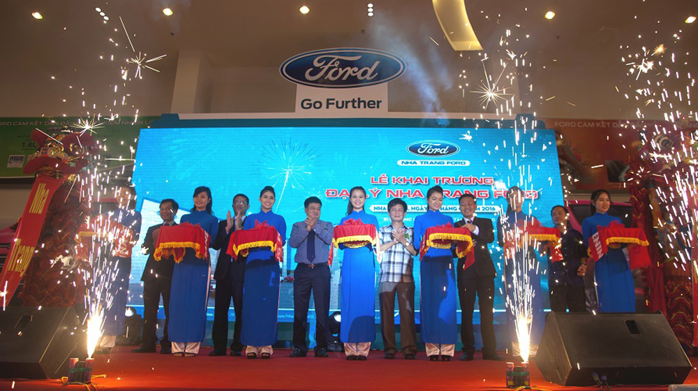Nha Trang Ford - Đại lý 5S của Ford Việt Nam chính thức khai trương FOrd nha trang (2).JPG