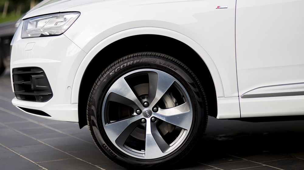 Với hơn 3 tỷ đồng, chọn Lexus RX 2016 hay Audi Q7 2016? audi-q7-2016-34_1562 copy.JPG