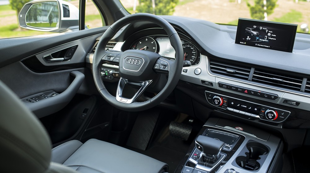 Với hơn 3 tỷ đồng, chọn Lexus RX 2016 hay Audi Q7 2016? audi-q7-2016-65453_5198 copy.JPG