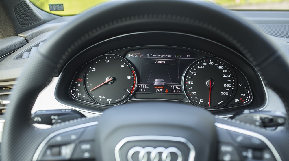 Với hơn 3 tỷ đồng, chọn Lexus RX 2016 hay Audi Q7 2016? audi-q7-2016-67673_7632 copy.JPG