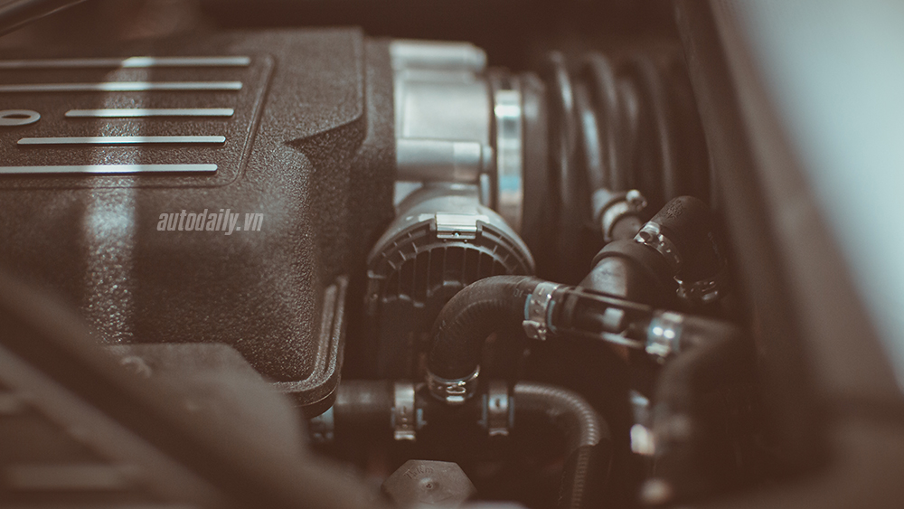 Cận cảnh Lamborghini Huracan chính hãng thứ hai tại Hà Nội 2nd Lamborghini Huracan (42).JPG