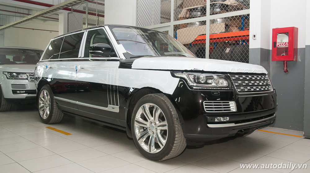 Range Rover SVAutobiography chính hãng về Việt Nam SVAutobiography (1).jpg
