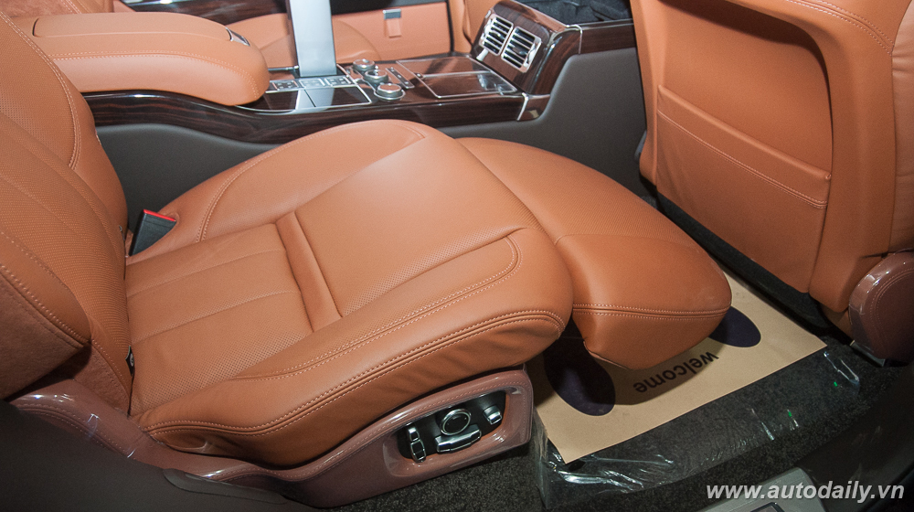 Nội thất Range Rover SVAutobiography chính hãng tại Việt Nam SVAutobiography (11).jpg