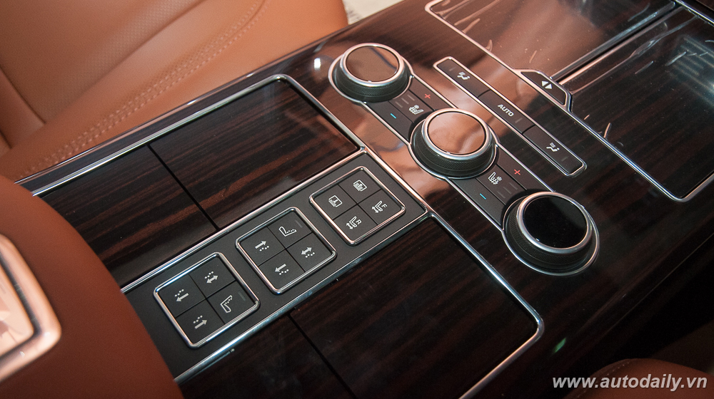 Nội thất Range Rover SVAutobiography chính hãng tại Việt Nam SVAutobiography (12).jpg