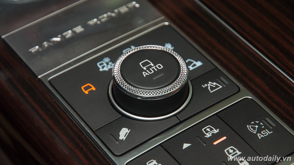 Nội thất Range Rover SVAutobiography chính hãng tại Việt Nam SVAutobiography (21).jpg