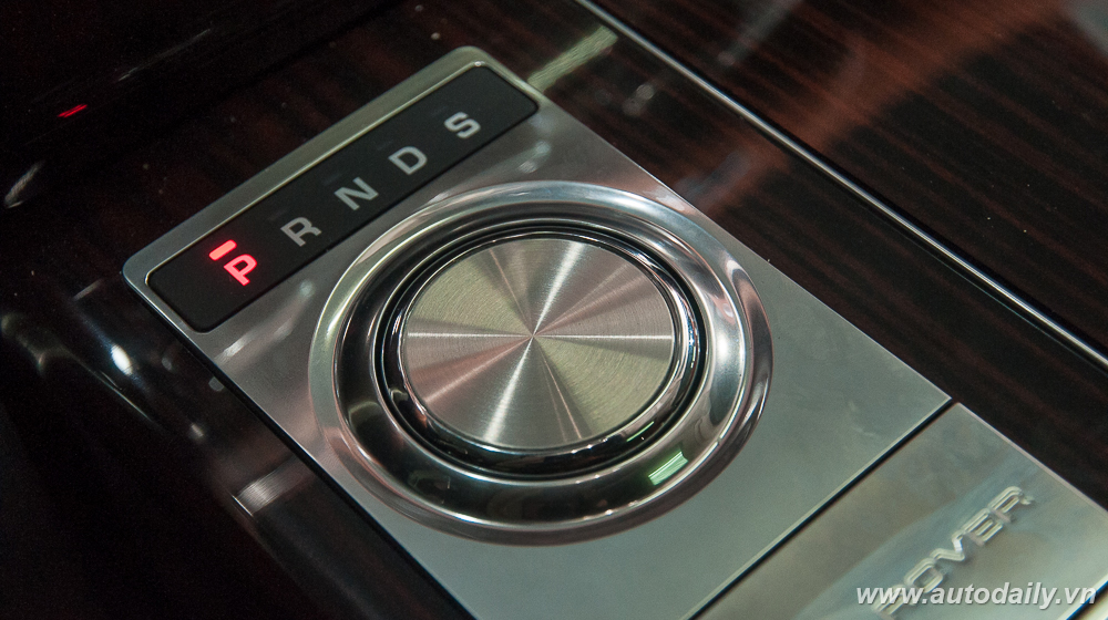 Nội thất Range Rover SVAutobiography chính hãng tại Việt Nam SVAutobiography (7).jpg