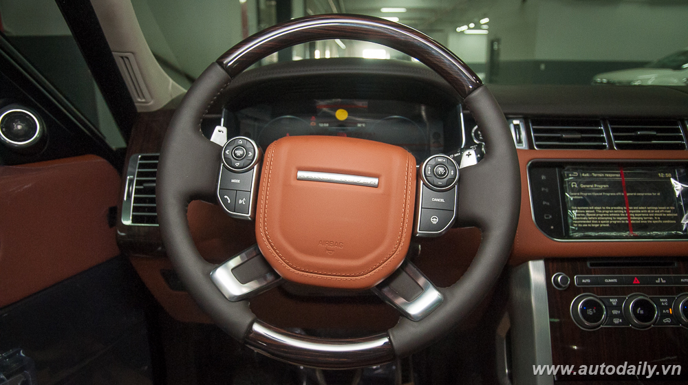 Nội thất Range Rover SVAutobiography chính hãng tại Việt Nam SVAutobiography (8).jpg