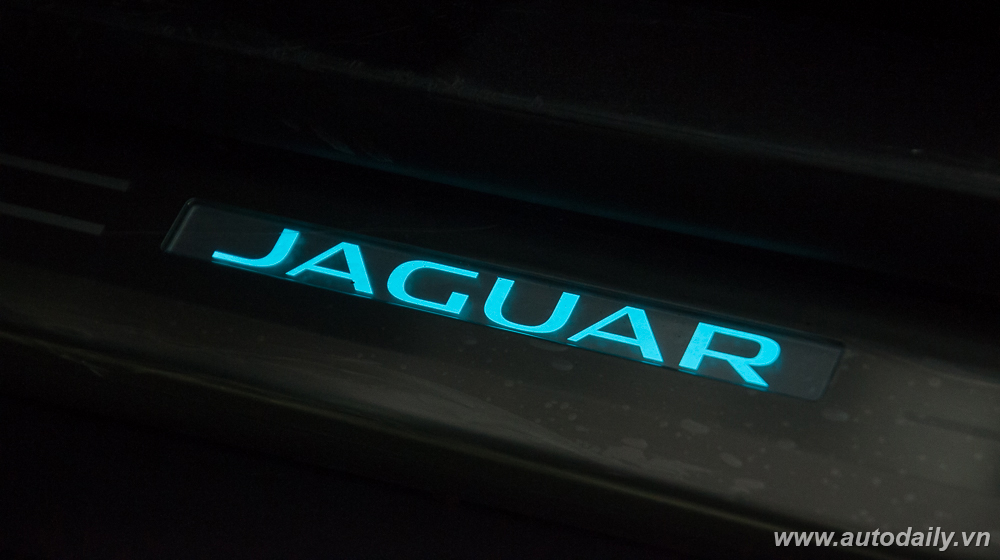 Ảnh chi tiết Jaguar F-Type S 2016 tại Việt Nam Jaguar F-Type (16).jpg