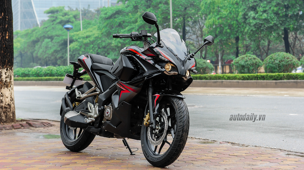 Soi chi tiết Bajaj Pulsar RS200 Demon Black đầu tiên tại Việt Nam bajaj pulsar RS200 (21).JPG