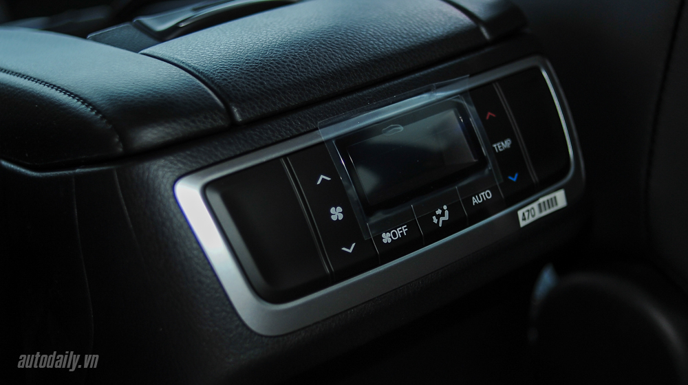 Ảnh chi tiết Toyota Highlander Limited 2016 toyota Highlander Limited (28).JPG