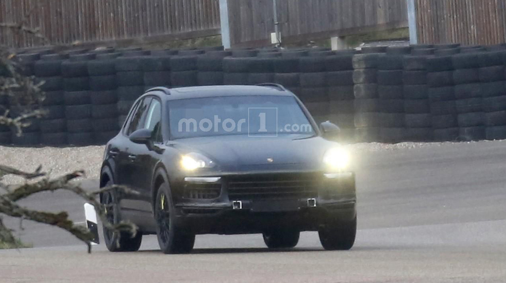Porsche Cayenne 2018 lần đầu lộ diện trên đường thử cayenne 2018 (3).jpg