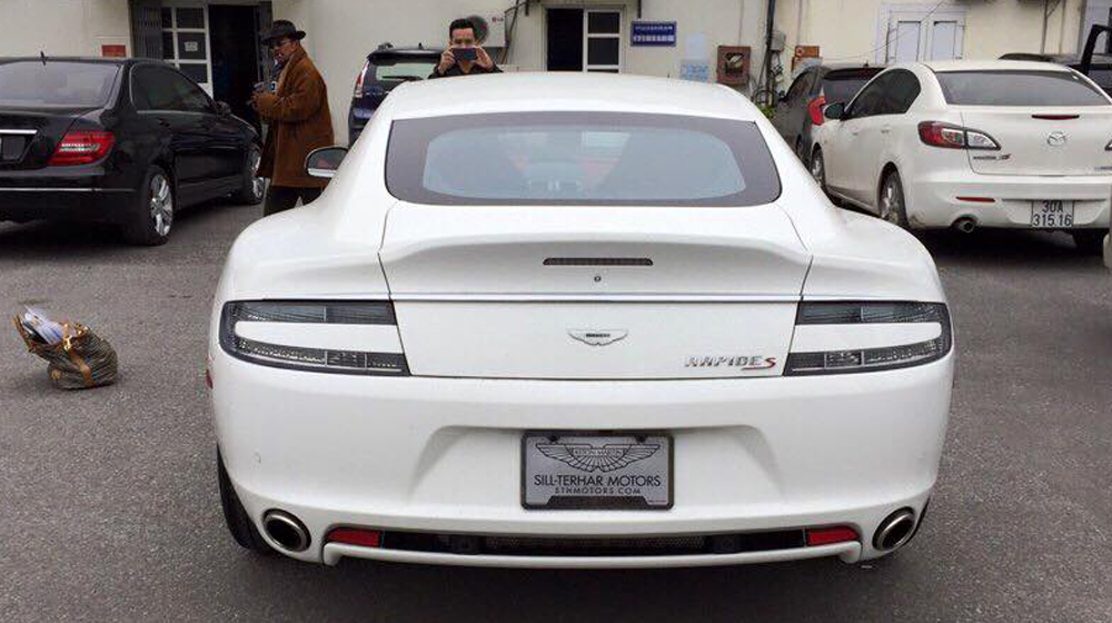“Nữ hoàng” Aston Martin Rapide S thứ 2 về Việt Nam Aston Martin Rapide S (5).jpg