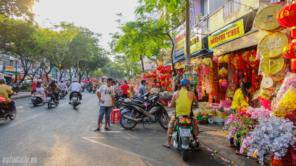 Không khí Tết tràn ngập đường phố Sài Gòn Phong_su_anh_Tet_2016 (23).jpg