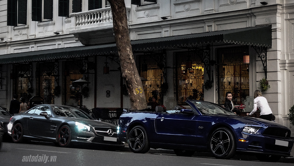 Dàn siêu xe xuống phố đón Tết tại Hà Nội Dàn xe xuống phố đón tết (17).jpg