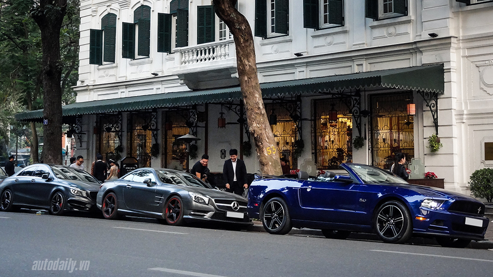 Dàn siêu xe xuống phố đón Tết tại Hà Nội Dàn xe xuống phố đón tết (18).jpg