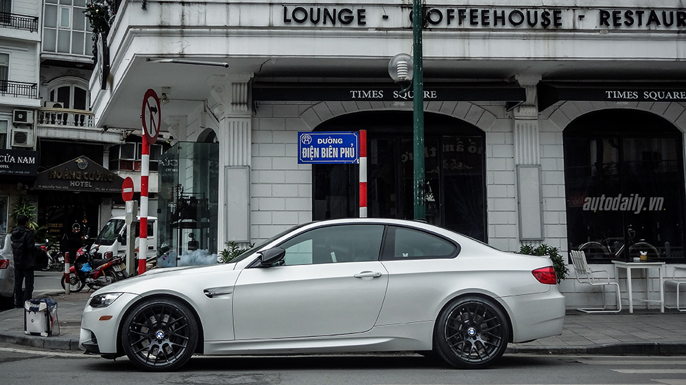 Dàn siêu xe xuống phố đón Tết tại Hà Nội Dàn xe xuống phố đón tết (27).jpg