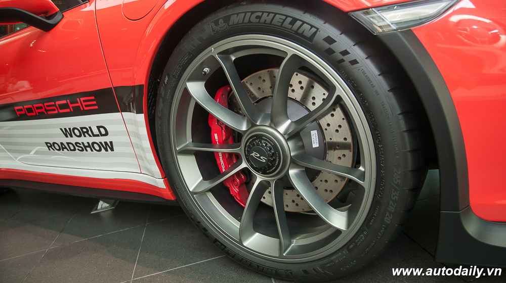 Ảnh chi tiết Porsche 911 GT3 RS 911_GT3_RS (6).jpg