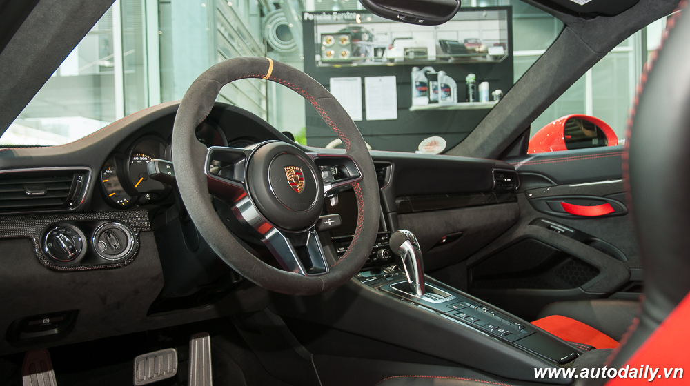 Ngắm dàn “xế khủng” của Porsche vừa về Việt Nam 911_GT3_RS (7).jpg