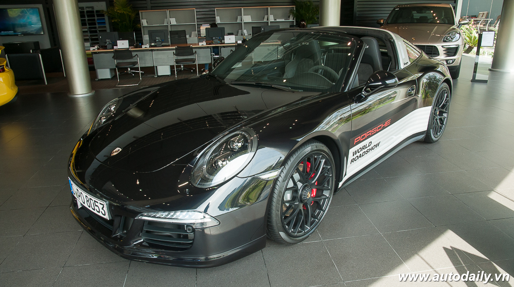 Ngắm dàn “xế khủng” của Porsche vừa về Việt Nam 911_Tarrga (1).jpg