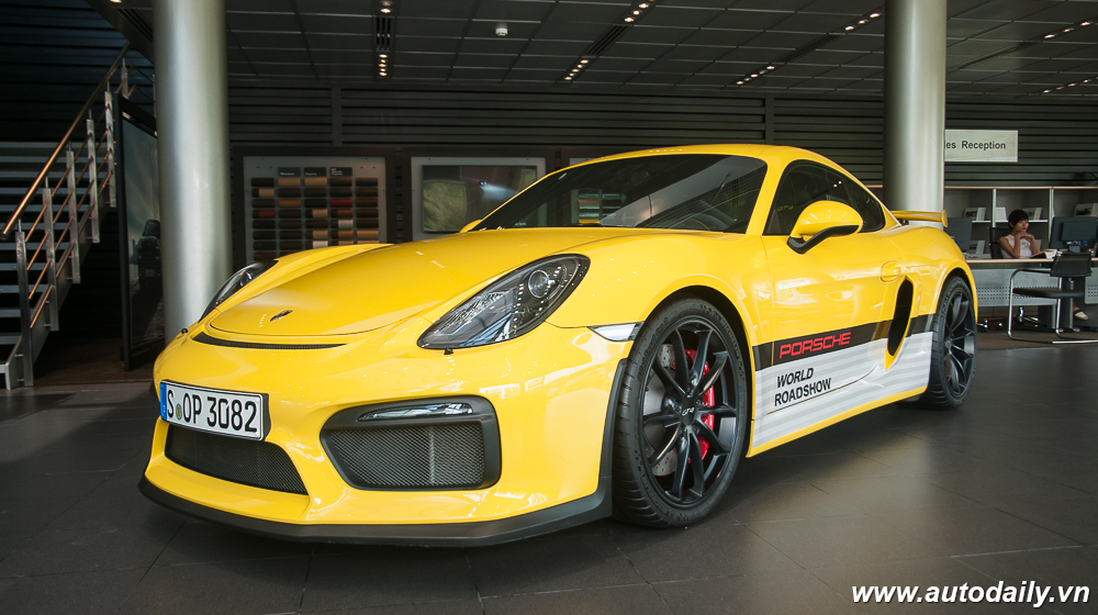 Ngắm dàn “xế khủng” của Porsche vừa về Việt Nam Cayman_GT4 (7).jpg