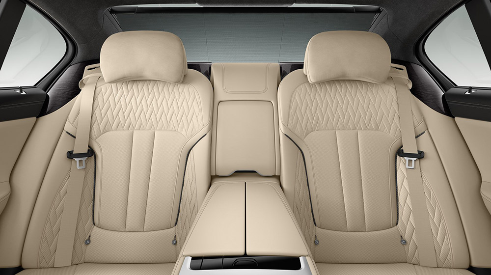 Ảnh chi tiết BMW M760i xDrive 2017 BMW-M760i-xDrive--(9).jpg