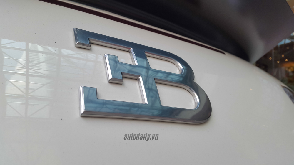 Ngây ngất với Bugatti Veyron “độc, khủng” nhất Việt Nam bugatti Veyron (8).JPG