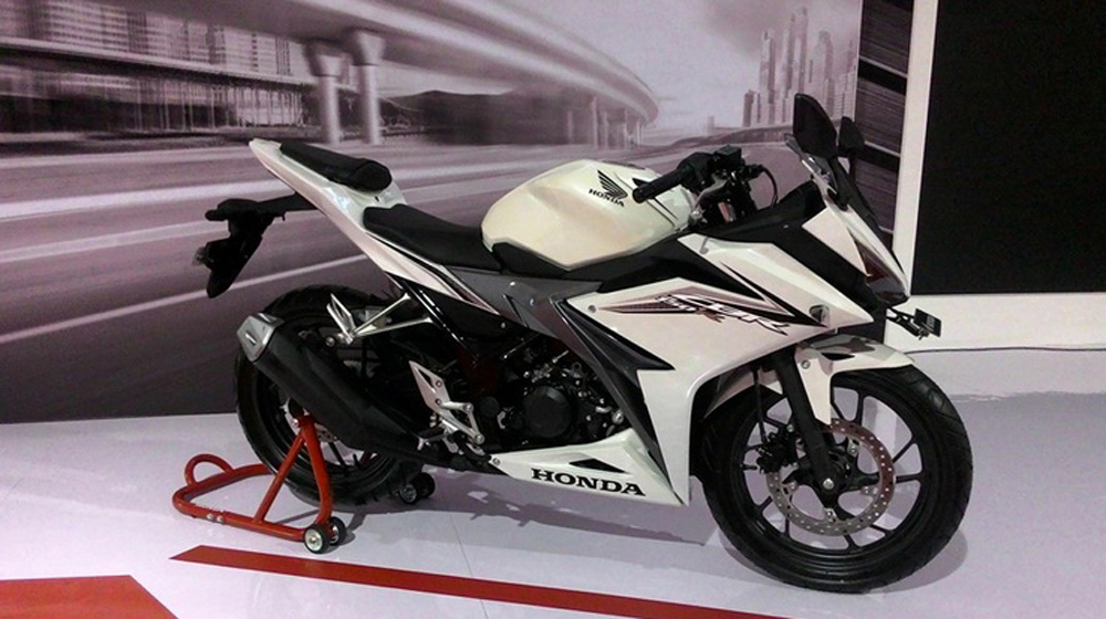 Honda CBR150R 2016 chính thức ra mắt, giá từ 2.413 USD new-2016-Honda-CBR-150R-062 copy.JPG