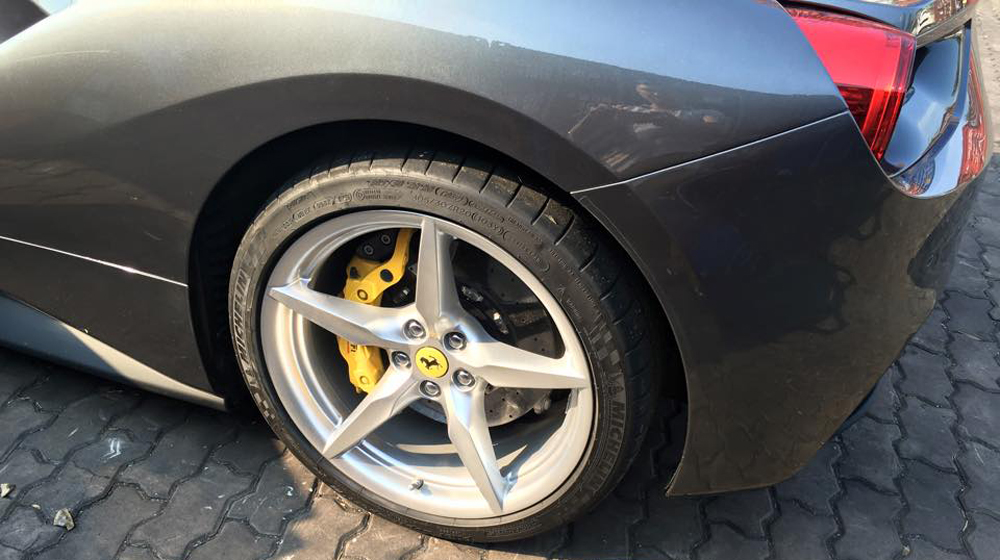 Siêu ngựa Ferrari 488 GTB đầu tiên về Việt Nam Ferrari 488 GTB (6).jpg