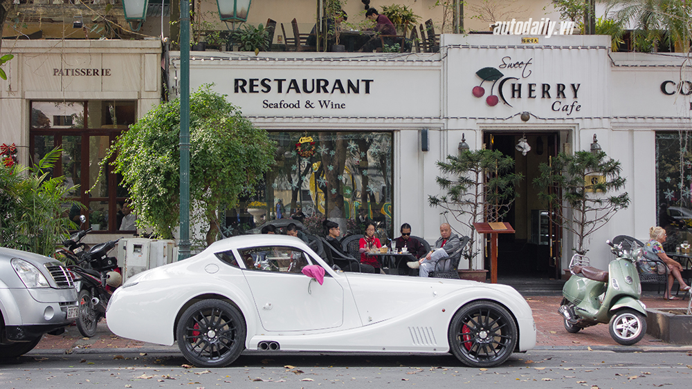 Diện kiến siêu xe thân gỗ Morgan Aero 8 trên phố Hà Nội Morgan Aero 8 trên phố Hà Nội (17).JPG