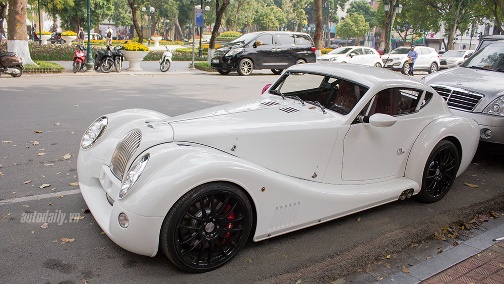 Diện kiến siêu xe thân gỗ Morgan Aero 8 trên phố Hà Nội Morgan Aero 8 trên phố Hà Nội (3).JPG