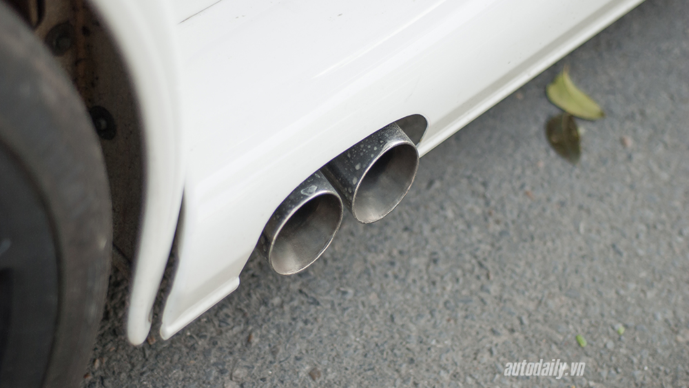 Diện kiến siêu xe thân gỗ Morgan Aero 8 trên phố Hà Nội Morgan Aero 8 trên phố Hà Nội (9).JPG