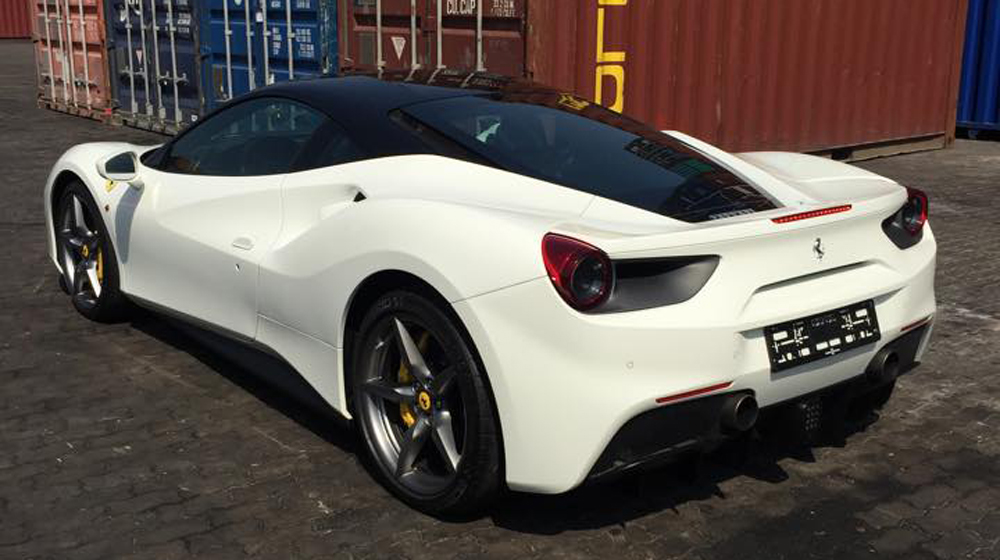 Ảnh chi tiết 3 siêu xe Ferrari 488 GTB vừa về Việt Nam Ferrari  (4).jpg