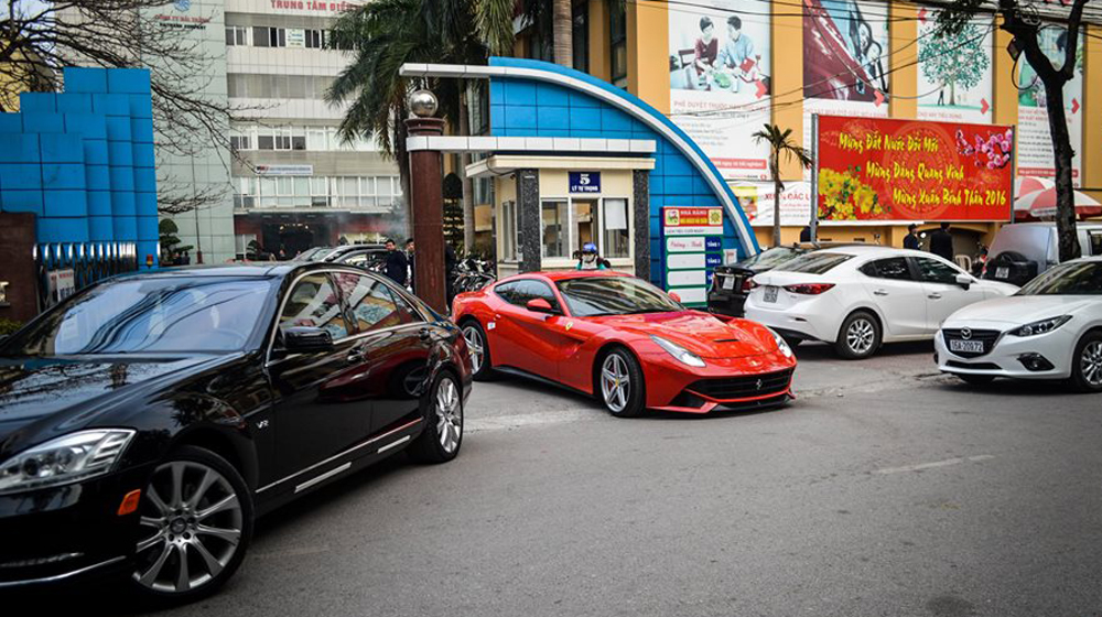Ferrari F12 Berlinetta lăn bánh sau 2 năm 