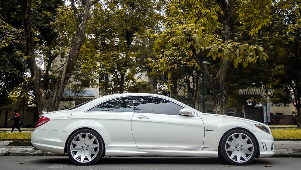 Bắt gặp “hàng hiếm” Mercedes-Benz CL-Class trên phố Hà Nội Mercedes CL550 (2).jpg