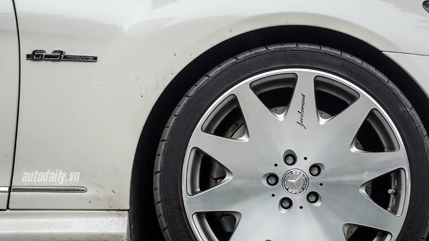 Bắt gặp “hàng hiếm” Mercedes-Benz CL-Class trên phố Hà Nội Mercedes CL550 (7).jpg