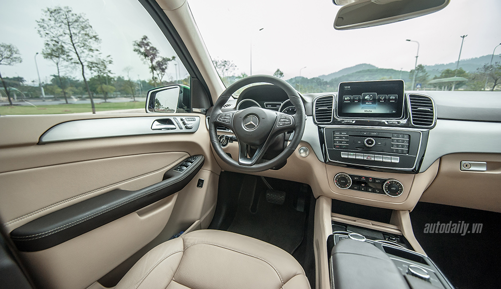 Đánh giá Mercedes-Benz GLE400 4Matic: Bước chuyển mình ngoạn mục Mercedes GLE Test Drive (21).JPG