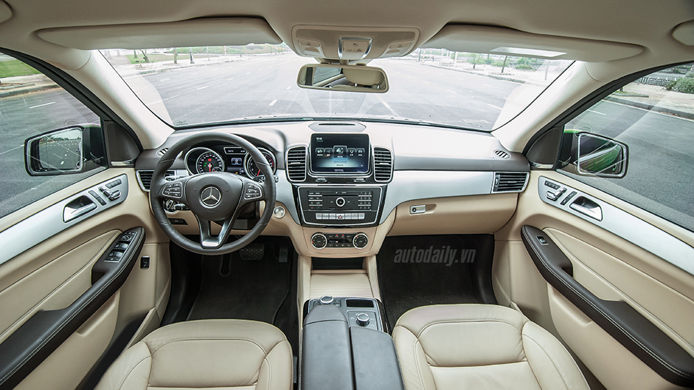 Đánh giá Mercedes-Benz GLE400 4Matic: Bước chuyển mình ngoạn mục Mercedes GLE Test Drive (6).JPG